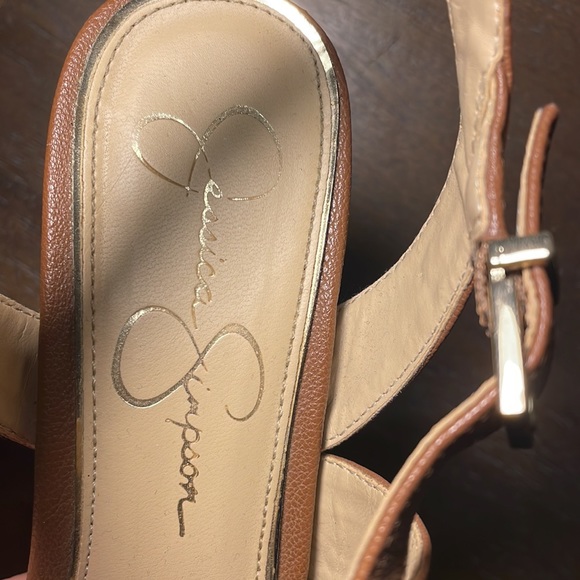 Jessica Simpson 8 1/2 chunky heel - Picture 2 of 9